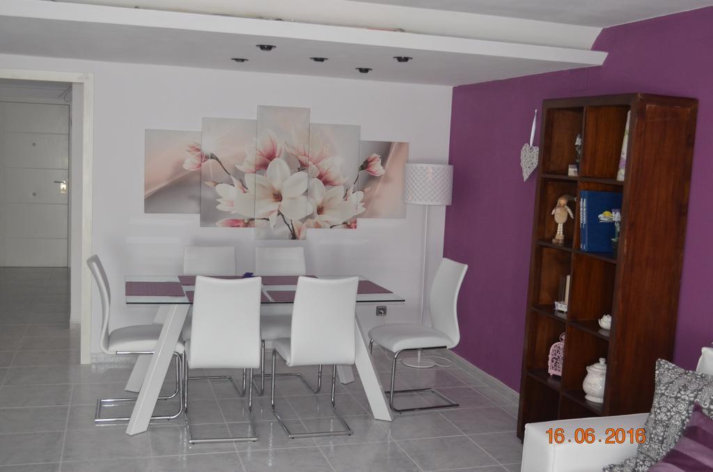 Sweet Caroline Apartment Valenza Esterno foto