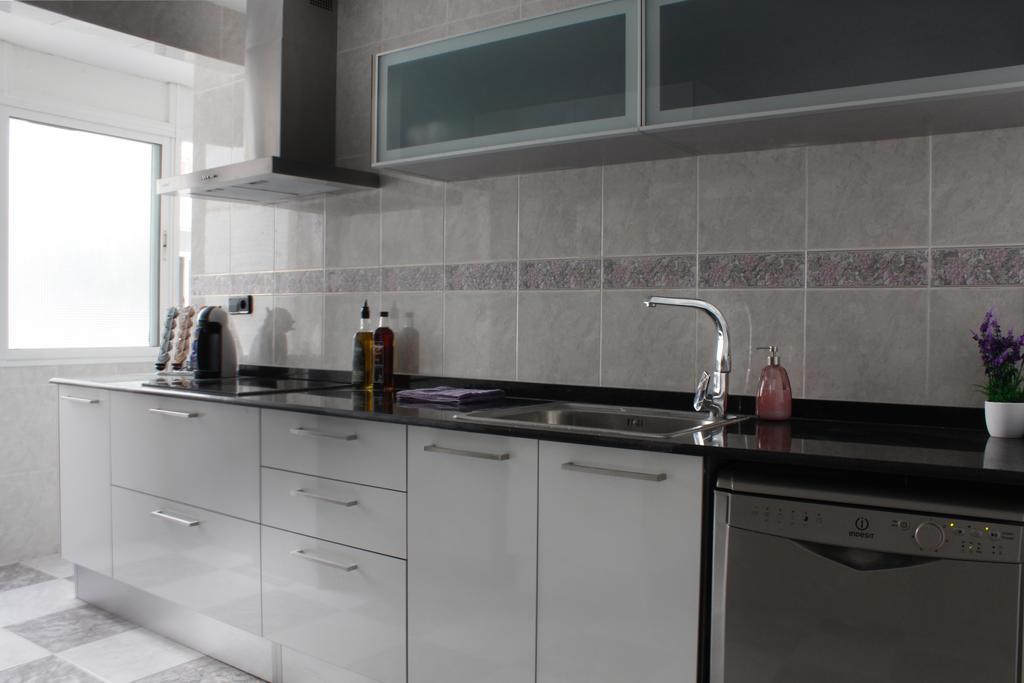 Sweet Caroline Apartment Valenza Esterno foto